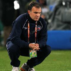 Bielsa acapara los elegios a Chile