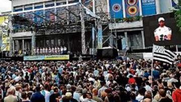 <b>A REBOSAR. </b>La presentación de equipos de ayer tuvo una gran convocatoria en Brest.