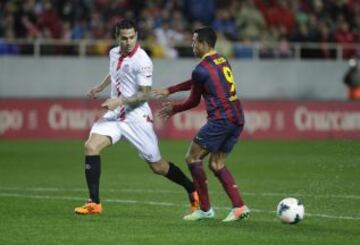 1-0. Alberto anota el primer tanto con un pase de Vitolo.