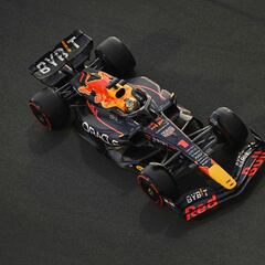 Arranque imperial de Verstappen
