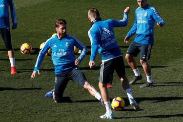 Solari on Ramos booking: "Sergio meant he forced the foul"