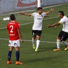 Colo Colo vence con autoridad al rival directo y sueña con el título