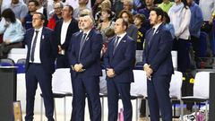 19/10/18 MADRID PARTIDO EUROLIGA JORNADA 3 REAL MADRID-BASKONIA PABLO LASO CUERPO TECNICO MINUTO DE SILENCIO EN MEMORIA DE PATRIC BAUMANN