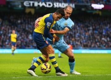 Alexis Sánchez tuvo una activa participación en el triunfo de Arsenal sobre Manchester City de Manuel Pellegrini.