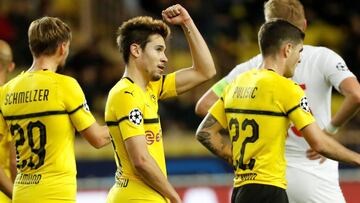 Soccer Football - Champions League - Group Stage - Group A - AS Monaco v Borussia Dortmund - Stade Louis II, Monaco- December 11, 2018  Borussia Dortmund&#039;s Raphael Guerreiro celebrates scoring their second goal    REUTERS/Eric Gaillard