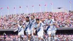 Jugadores de los Rayados de Monterrey festejan el gol del triunfo en CU.