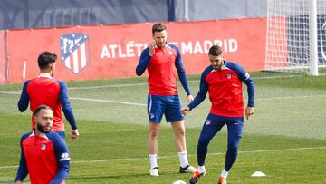 El Atlético, en la última sesión en el Cerro antes de recibir al Barcelona.