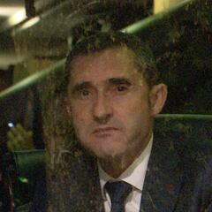 Le salió del alma: el gesto de Valverde tras darse cuenta que le grababan mientras comía