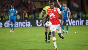 Héctor Urrego durante el partido de vuelta de la final de la Liga Águila II-2017 entre Santa Fe y Millonarios