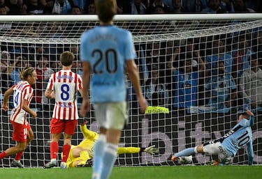Mingueza centró desde la derecha, Borja Iglesias remató, Oblak desvió el balón y este quedó suelto sobre la línea de gol, donde Iago apareció para empujarlo al fondo de la red.