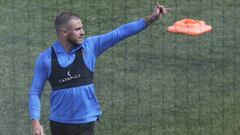 Boca liberará un cupo de extranjero: Nández o Barrios