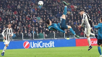 Cristiano Ronaldo (Real Madrid), en el momento en el que hace la chilena del segundo gol.