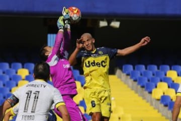 Volante de Universidad de Concepción.