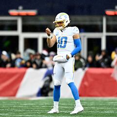 Why isn’t Justin Herbert playing for the Chargers against the Raiders?