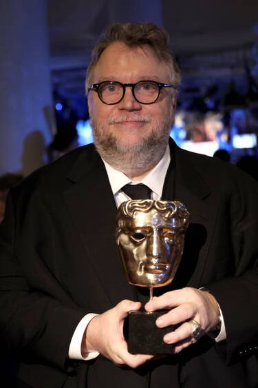 Guillermo del Toro: luciérnagas recién descubiertas llevan su nombre