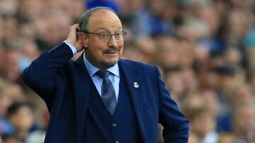 Rafa Benítez en un partido de Everton.