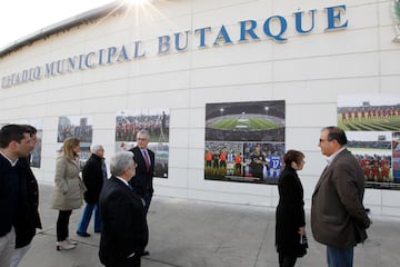 Luhnow, en el centro de la imagen, durante los actos por el 25º aniversario de Butarque. 