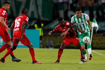 Atlético Nacional ante América de Cali en el Atanasio Girardot por la jornada 15 de la Liga BetPlay.