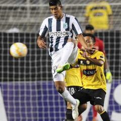 Nacional líder en Libertadores: vence 1-2 al Barcelona
