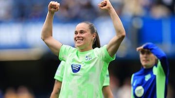 Soccer Football - Women's Champions League - Semi Final - Second Leg - Chelsea v FC Barcelona - Stamford Bridge, London, Britain - April 27, 2025 FC Barcelona's Ewa Pajor celebrates after the match Action Images via Reuters/Andrew Boyers