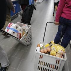 Carritos y cestas en supermercados: ¿posible foco de contagio del coronavirus?