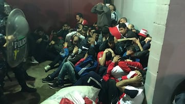 Batalla campal con 120 hinchas de Independiente detenidos