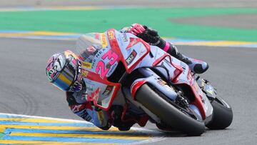 MotoGP - French Grand Prix - Circuit Bugatti, Le Mans, France - May 15, 2022 Gresini Racing MotoGP&#039;s Enea Bastianini during the MotoGP race REUTERS/Pascal Rossignol