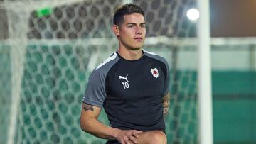 James Rodríguez en un entrenamiento de Al Rayyan.