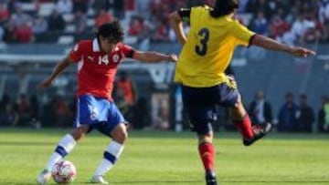 Chile arranca sus prácticas con dudas en el mediocampo