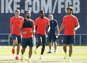 Lucas Digne, Arda Turan, Samuel Umtiti and André Gomes.