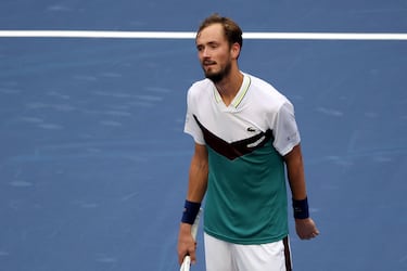 Can Medvedev win against Alcaraz, and how?