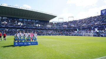 Once inicial del Málaga en una Rosaleda con gran entrada.