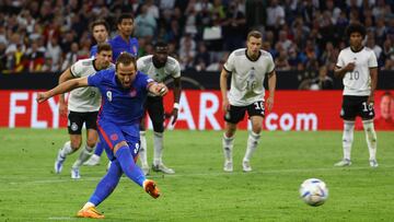 Soccer Football - UEFA Nations League - Group C - Germany v England - Allianz Arena, Munich, Germany - June 7, 2022 England's Harry Kane scores their first goal from the penalty spot REUTERS/Kai Pfaffenbach