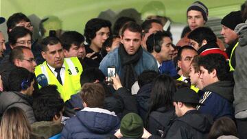 Futbol, Universidad de Chile vs O'Higgins.
Sexta fecha Campeonato de Transicin 2017.
Walter Montillo en el partido de primera division entre Universidad de Chile contra O'Higgins disputado en el estadio Nacional de Santiago, Chile.
09/09/2017
Jonnathan Oyarzun/Photosport*******
Football, Universidad de Chile vs O'Higgins.
Sixth dateTransition Championship 2017.
Universidad de Chile's fans cheer their team prior to the first division football match against O'Higgins at the National stadium in Santiago, Chile.
09/09/2017
Jonnathan Oyarzun/Photosport
