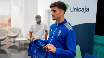 29/07/2025 PRESENTACION ALEX FORES COMO NUEVO JUGADOR REAL OVIEDO
