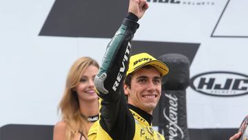 ÁlexRins subió al podio en Brno.