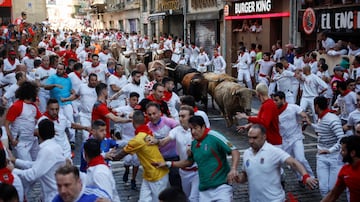 Este 7 de julio serán los toros de la ganadería Núñez del Cuvillo los que recorran las calles de la capital navarra. De esta forma comienza así el primero de los ocho encierros de las fiestas.