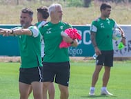Iván Ania en el entrenamiento del Córdoba CF