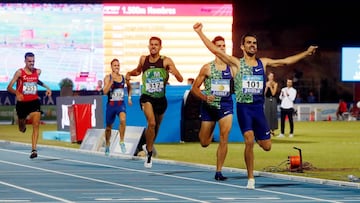Kevin L¨®pez y Mariano Garc¨ªa ponen en marcha sus 'motos'