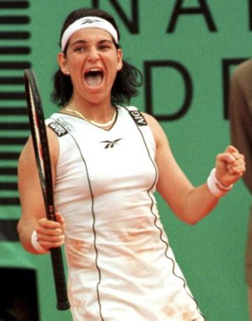 El 06/06/1998 logró su tercer Roland Garros individual, después de vencer a Monica Seles por 7-6 0-6 6-2