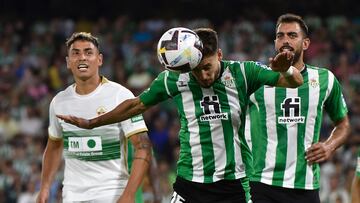 Álex Moreno, ante el Elche.