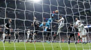 Real Madrid 3-2 Deportivo: the best images from the match