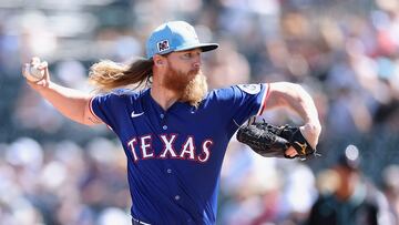 SURPRISE, ARIZONA - MARCH 02: Starting pitcher Jon Gray #22 of the Texas Rangers pitches against the Arizona Diamondbacks during the first inning of the MLB game at Surprise Stadium on March 02, 2025 in Surprise, Arizona. Christian Petersen/Getty Images/AFP (Photo by Christian Petersen / GETTY IMAGES NORTH AMERICA / Getty Images via AFP)