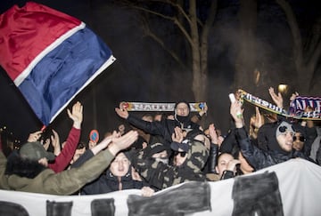 Ofensiva conjura de los ultras del PSG en el recibimiento a su equipo