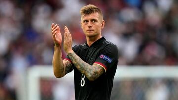 Toni Kroos quits international football