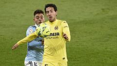 Celta Vigo's Spanish midfielder Fran Beltran (L) vies with Villarreal's Spanish midfielder Daniel Parejo during the Spanish league football match between RC Celta de Vigo and Villarreal CF at the Balaidos stadium in Vigo on January 8, 2021. (Photo by MIGU