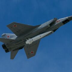 Alerta aérea en Ucrania ante el despliegue ruso de cazas MIG con misiles de capacidad nuclear