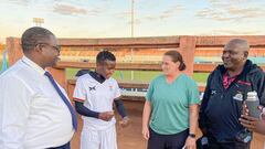 Lisa Cole con la selección de Zambia.