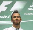 Hamilton deja caer que sigue: "Mercedes es como una familia"