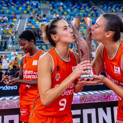 Un equipo de ensueño: “Las jugadoras del pasado han luchado mucho por lo que tenemos nosotras ahora”